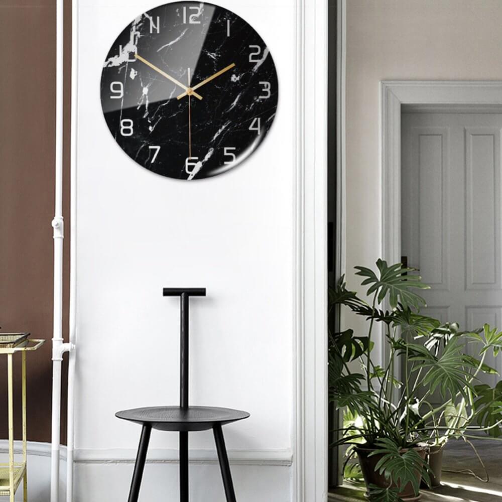 Reloj de pared redondo con aspecto de mármol y mecanismo de cuarzo silencioso