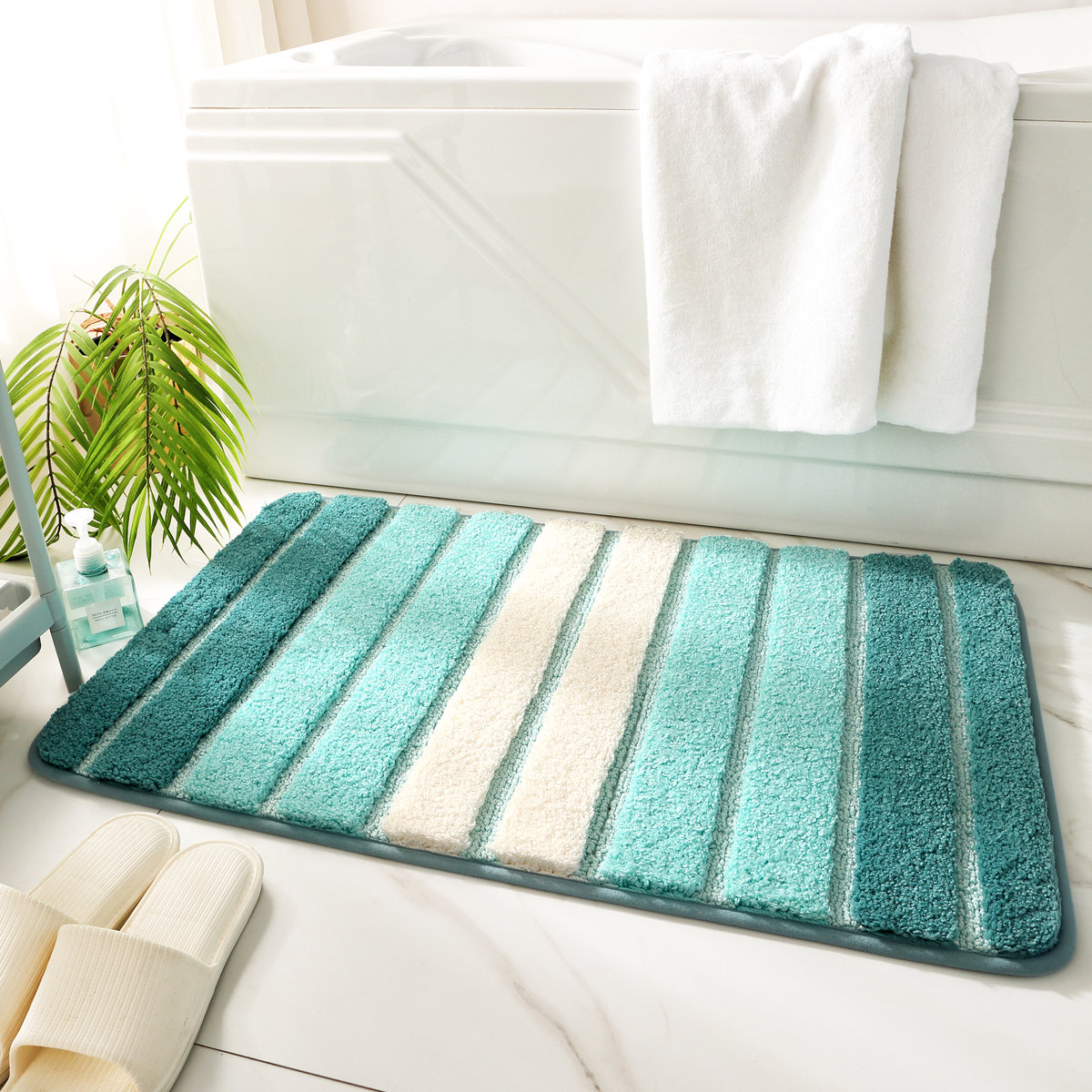 Alfombrilla de baño suave con diseño de rayas