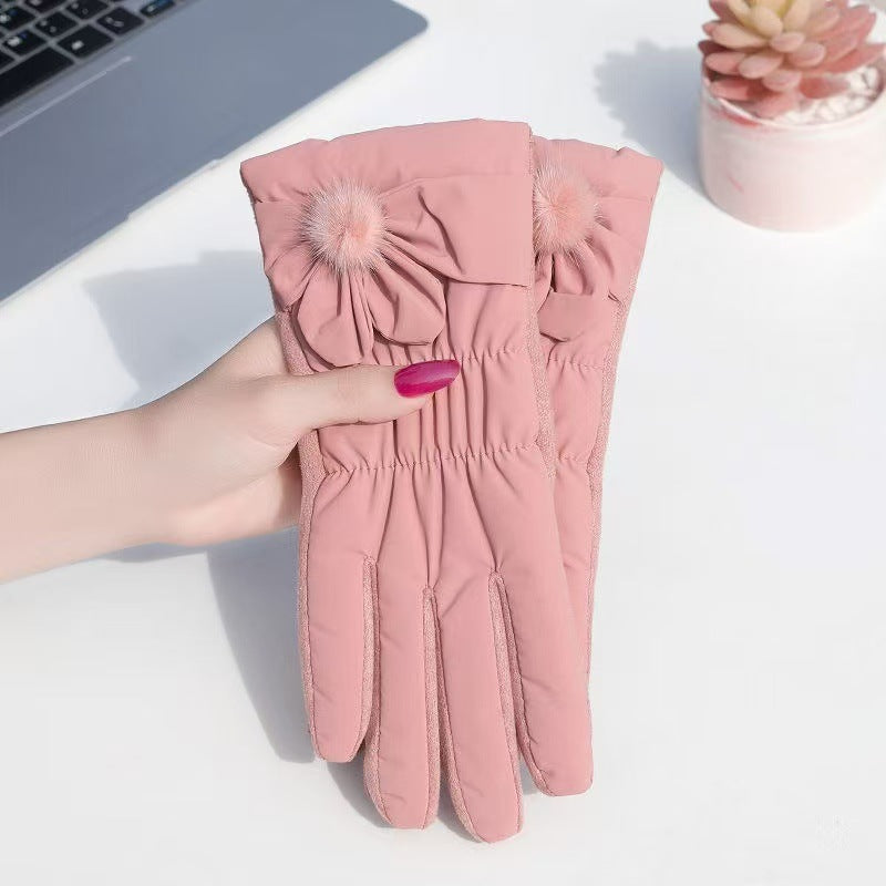 Guantes elegantes para mujer con un suave detalle de lazo