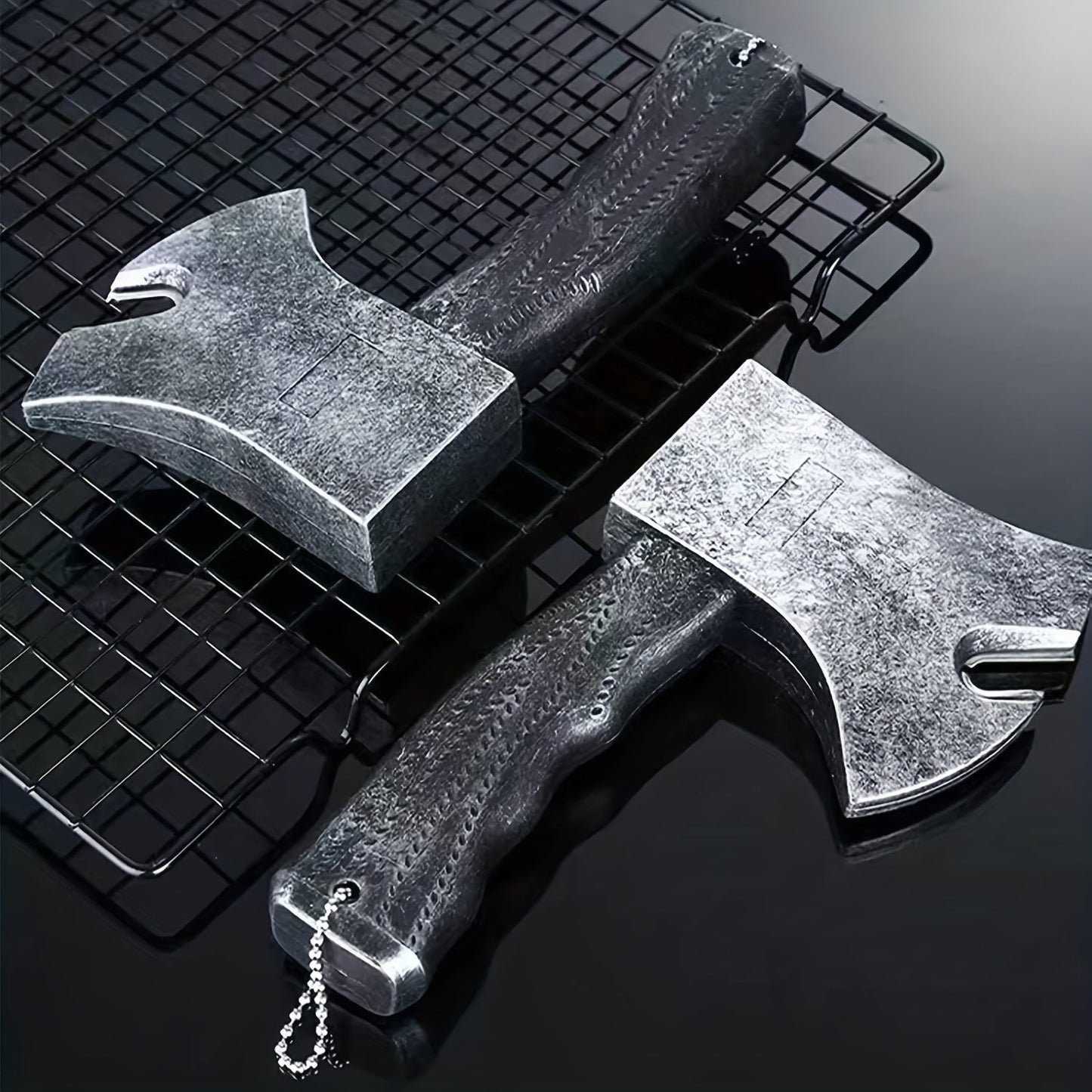 Battle Axe otvarač za boce – Robustan dizajn s teksturiranim držačem