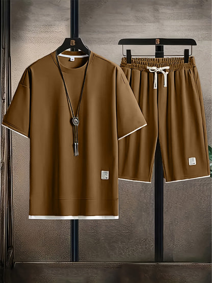 Conjunto moderno para homem com gola redonda – confortável e respirável para verões ativos.
