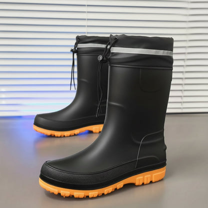 Gefütterte Winterstiefel mit Profilsohle
