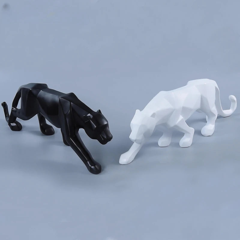 Crno-bijele panter skulpture – Moderan umjetnički duo za tvoj interijer
