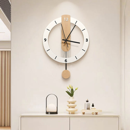 Skandinavische Pendel-Wanduhr