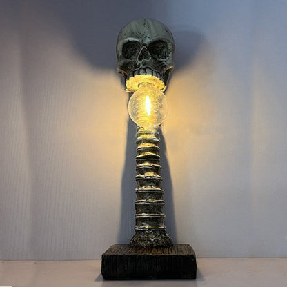 Lampa lubanja s kralježnicom – Mistični i jedinstveni komad interijera
