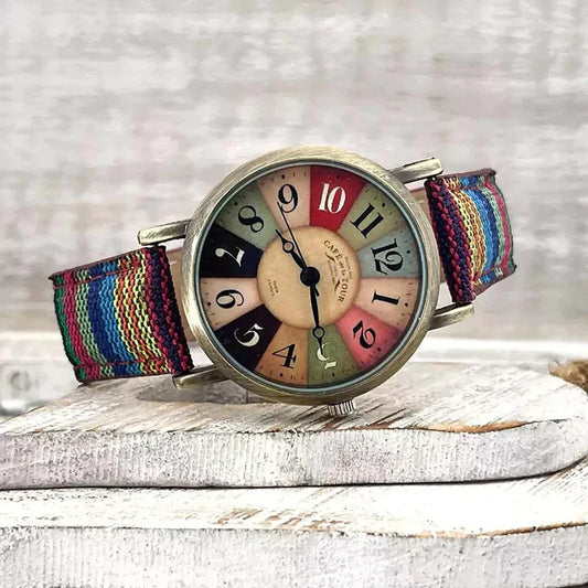Reloj Luna Retro: para un estilo colorido y divertido