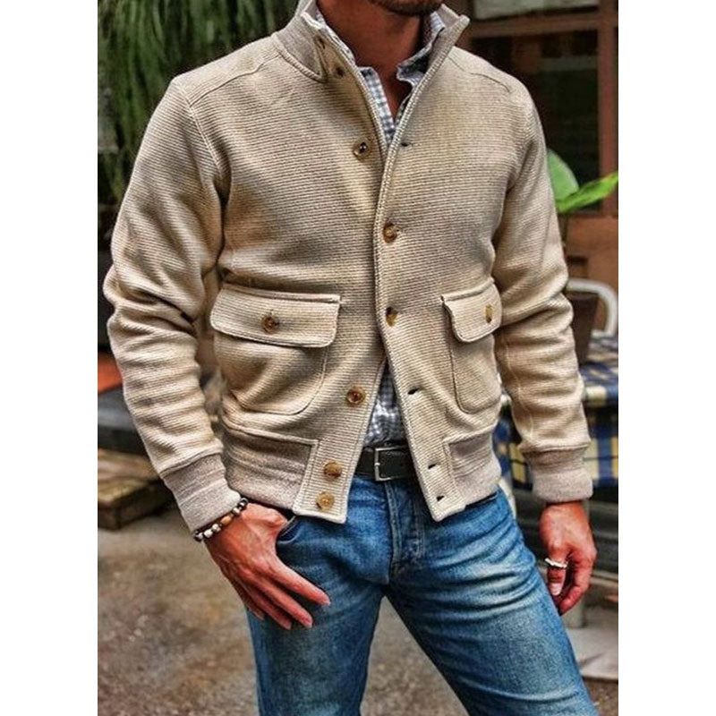 Chaqueta informal de hombre con cuello alto