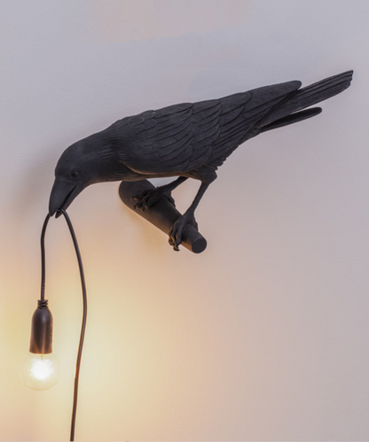 Dekorativna lampa u obliku vrane – Jedinstvena stolna lampa u obliku ptice