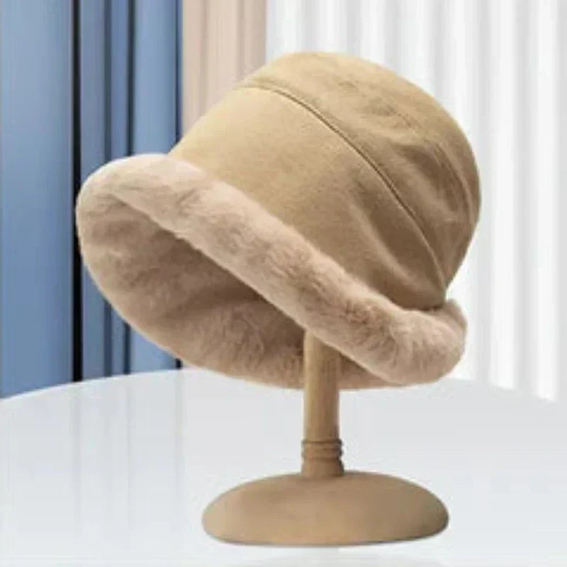 Eleganter Damen Winterhut mit weichem Besatz