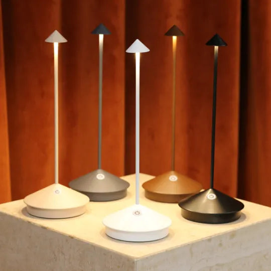 Pametna bežična LED stolna lampa – Fleksibilna i održiva
