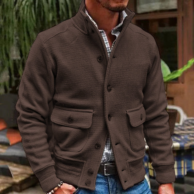 Chaqueta informal de hombre con cuello alto