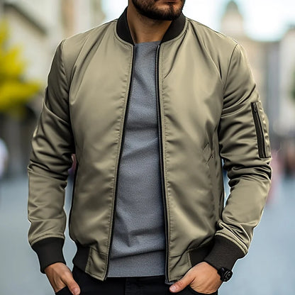 Chaqueta bomber Timo: fresca y cómoda para el día a día.
