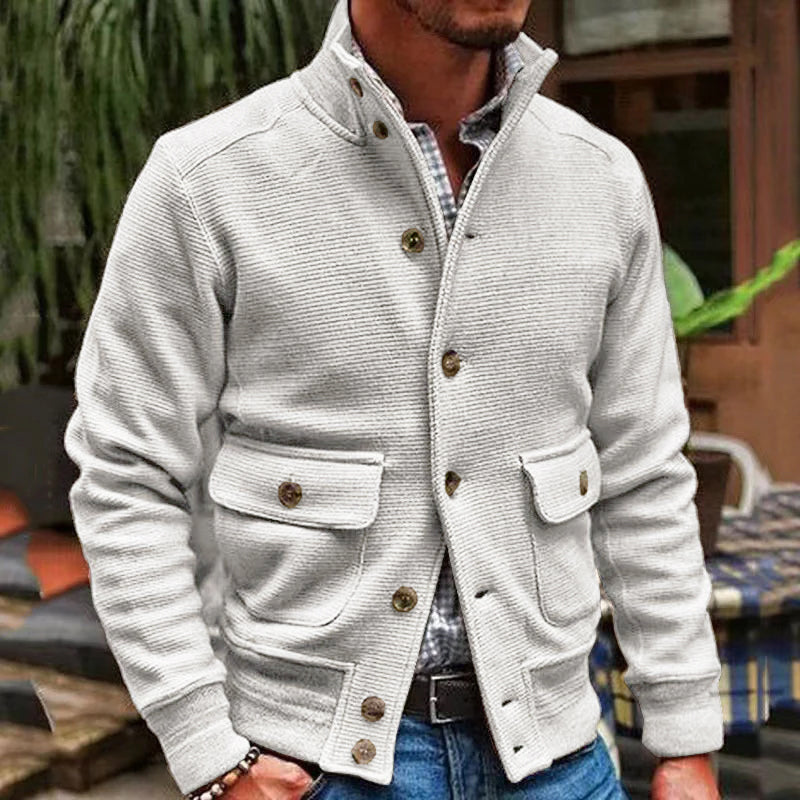 Chaqueta informal de hombre con cuello alto
