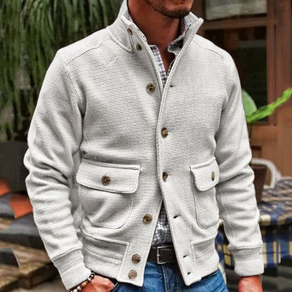 Chaqueta informal de hombre con cuello alto