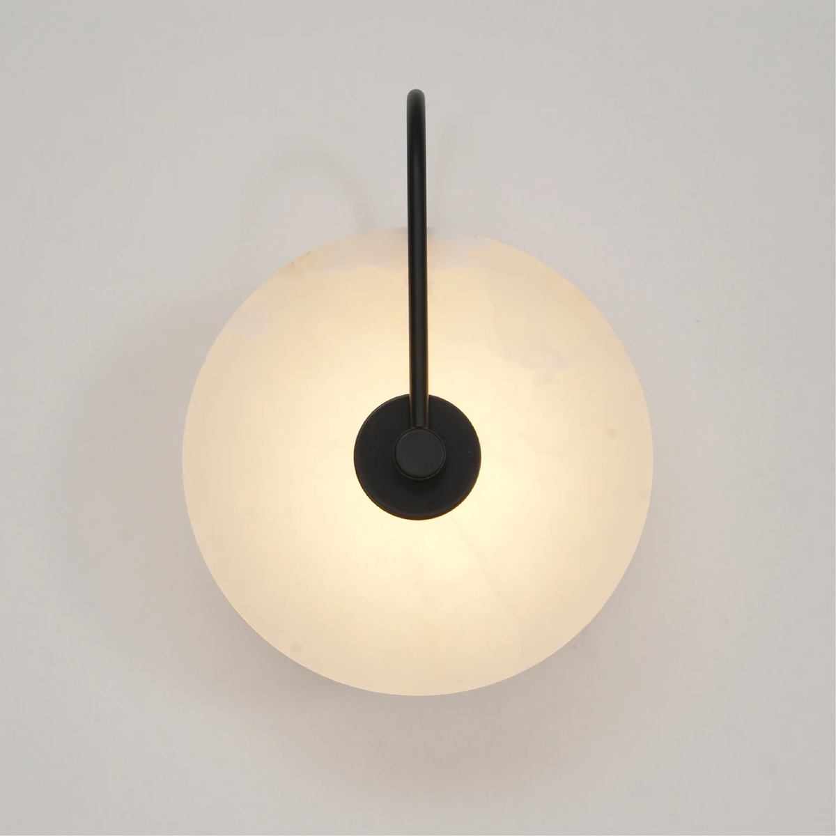 Aplique de pared LED minimalista de alabastro