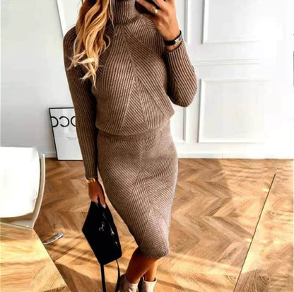 Damen Strickkleid mit Rollkragen, langen Ärmeln und geripptem Muster