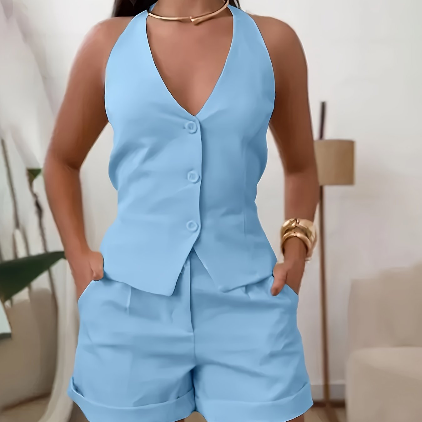 Conjunto amarillo claro veraniego: femenino, fresco y cómodo.