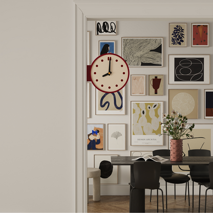 Doppelseitige Wanduhr im Retro-Design