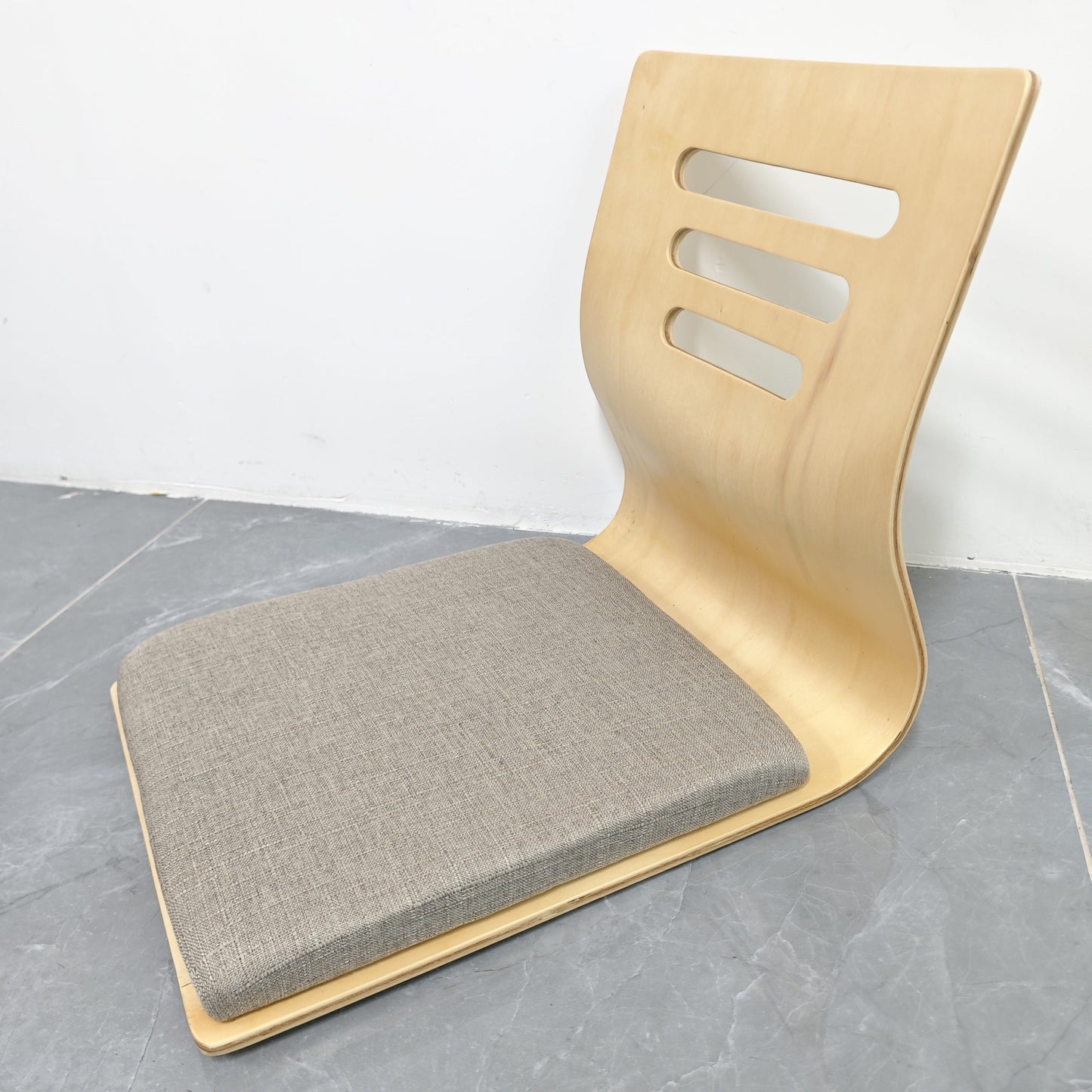 Conjunto de asientos de suelo Zenito Zaisu: minimalista y cómodo