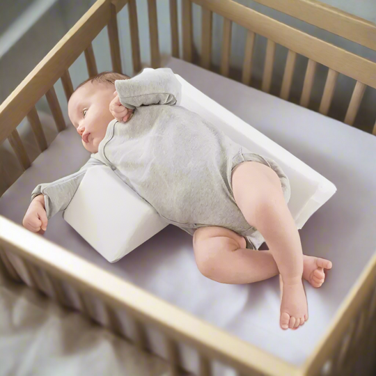 DreamNest jastuk protiv prevrtanja za bebe – Sigurno i udobno za spavanje na boku