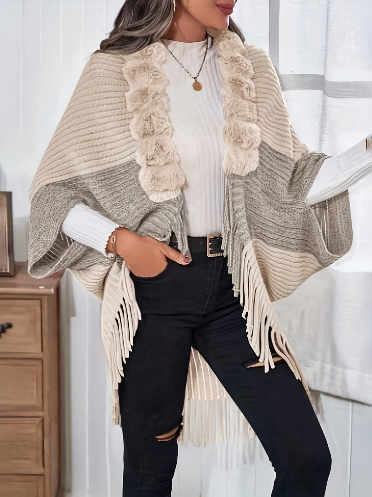 Eleganter Damen-Schal mit geometrischem Muster