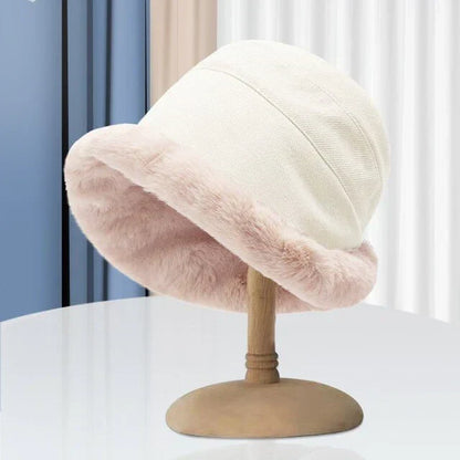 Eleganter Damen Winterhut mit weichem Besatz
