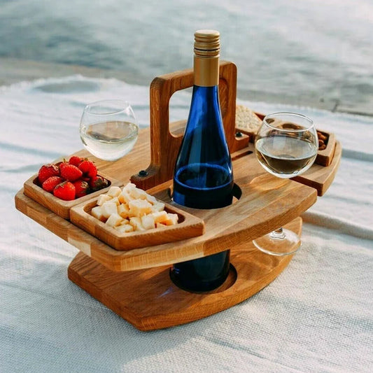 Elegante mesa de piquenique em carvalho para vinhos – compacta e versátil.