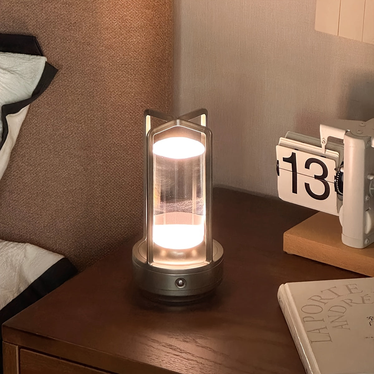 Kabellose LED-Tischlampe mit Touch-Dimmung