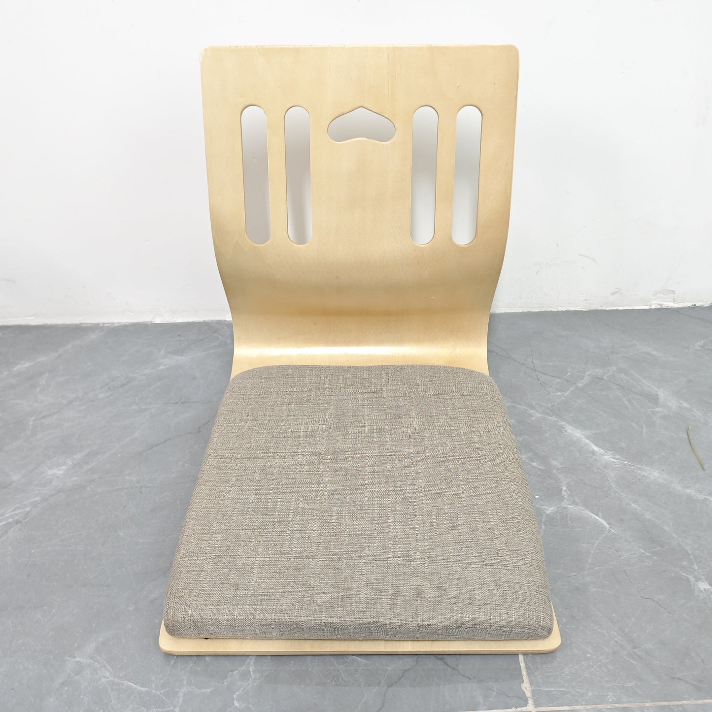 Conjunto de asientos de suelo Zenito Zaisu: minimalista y cómodo