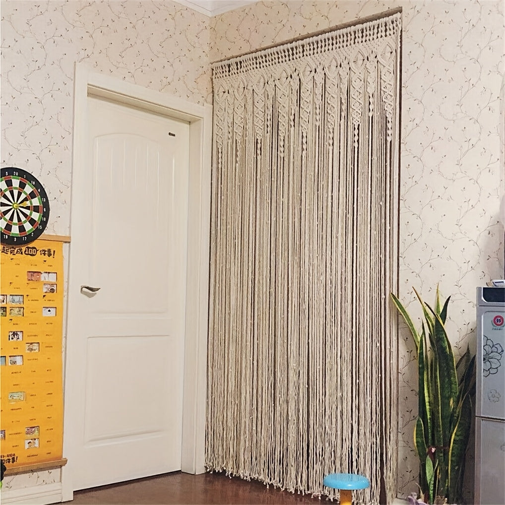 Cortina de macramé bohemia: decorativa y práctica como separador de ambientes
