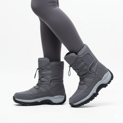 Botas de inverno forradas com sola de perfil antiderrapante e fecho prático