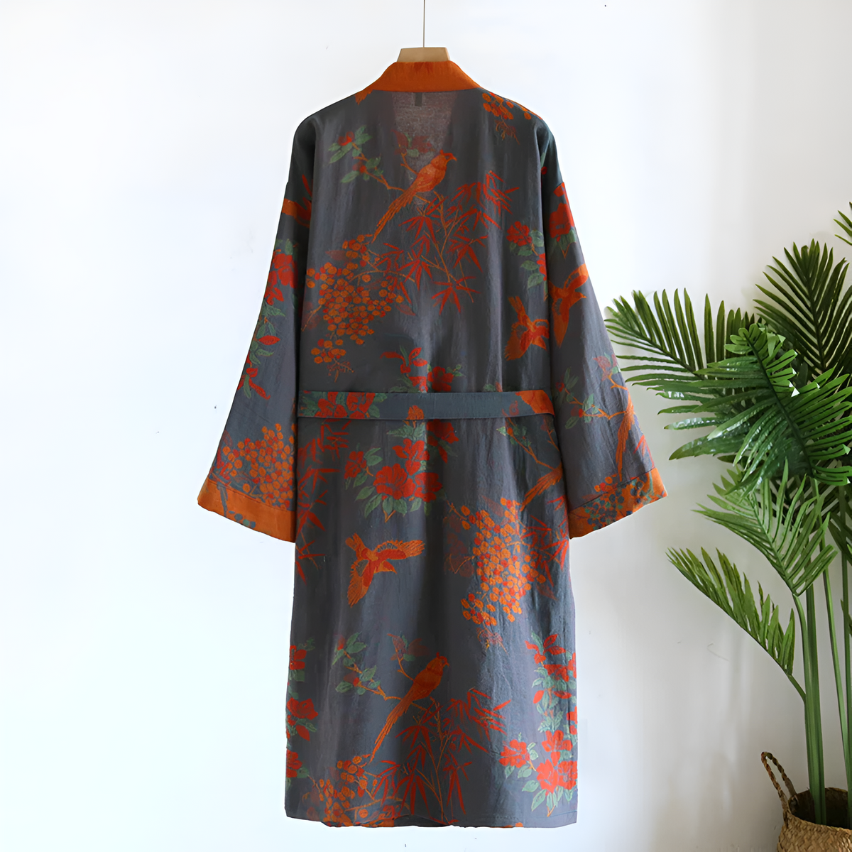 Albornoz de mujer con estampado floral