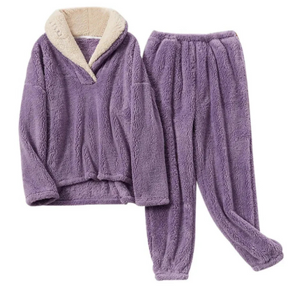 Suave conjunto de pijama de forro polar de dos piezas para los días fríos