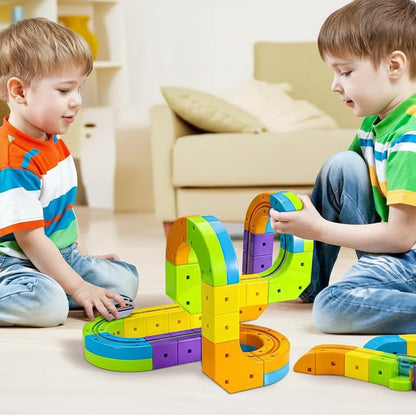 Pista de carreras de dados DIY con tren