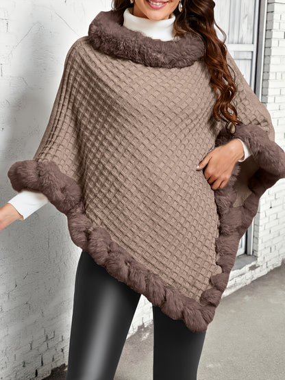Elegante capa de punto para mujer con ribete de piel sintética