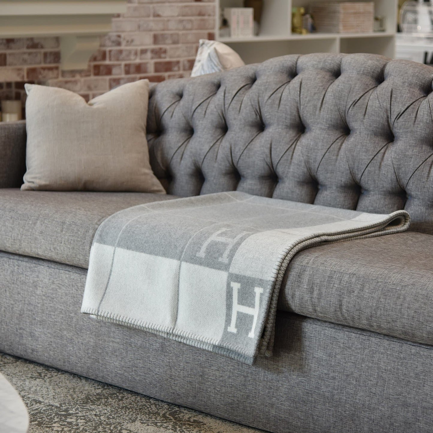 Luxe vunene kašmirske deke – Elegantna toplina i udobnost