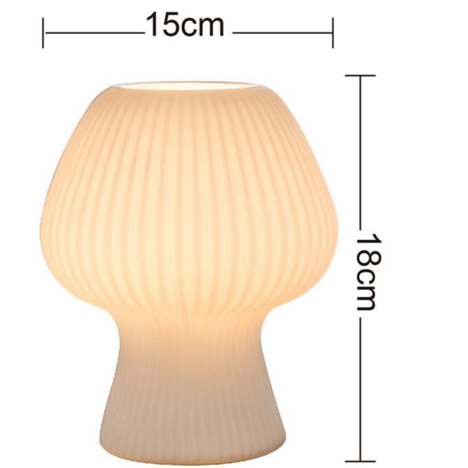 Geriffelte LED Tischlampe im Pilzdesign