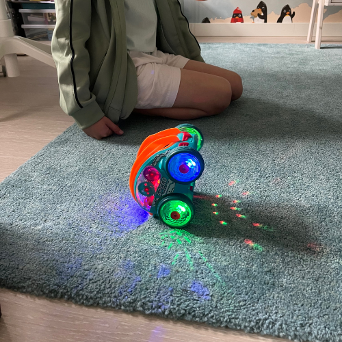 Turbo Twirl Cars - Diversão colorida para crianças