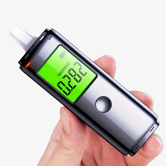 Alcoolímetro eletrónico AlcoCheck – Compacto e recarregável