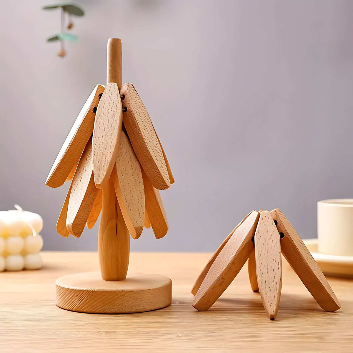 Juego de posavasos de madera con soporte decorativo en forma de árbol