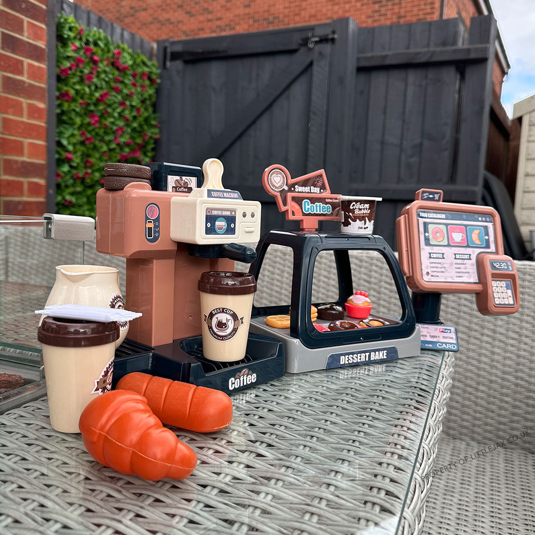 Barista Kids set za igru – Čarobna kavana s vodenim užitkom