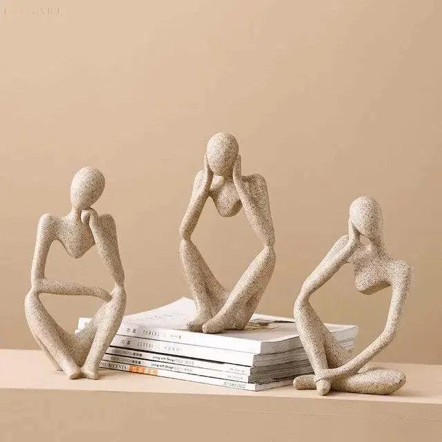 Escultura abstracta de pensador con forma figurativa minimalista