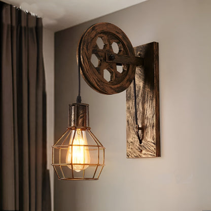 Lámpara de pared industrial con diseño de polea