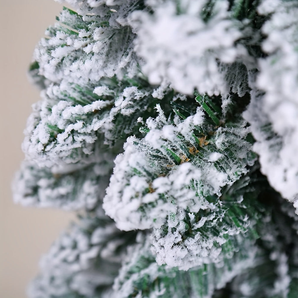 Künstliche Weihnachtsgirlande mit Schneeeffekt und Tannenzweigen – 2,74 m