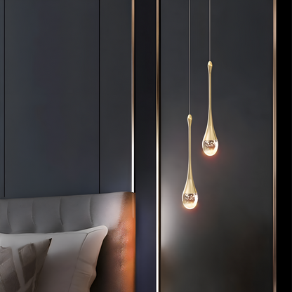 LED-Pendelleuchte mit Tropfendesign und dekorativem Glaselement für Innenräume