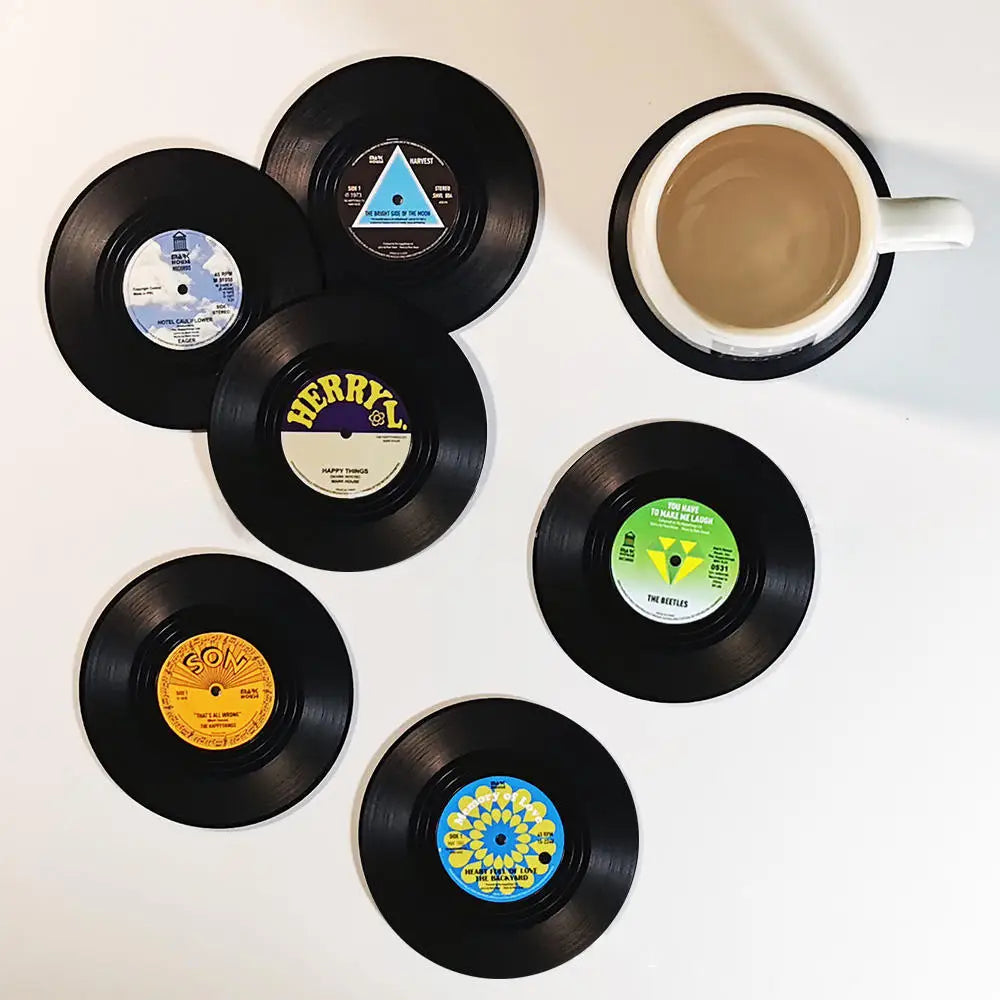 Retro Vinyl Set podmetača – Zaštitite svoj namještaj s glazbenim stilom