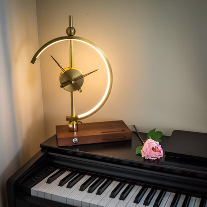 Lámpara de mesa LED con reloj y función de carga inalámbrica Qi