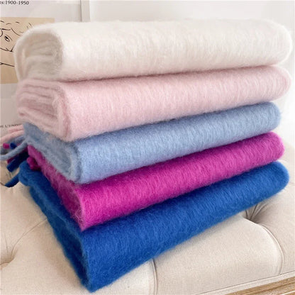 Cachecol feminino macio com franjas