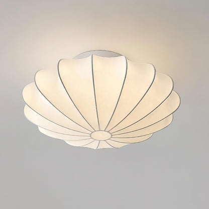 Stropna lampa u obliku školjke – Moderan i stilski dodatak za dom