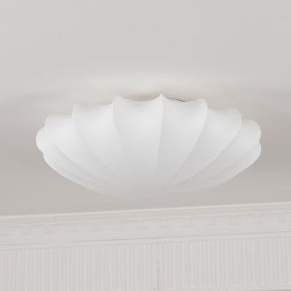 Stropna lampa u obliku školjke – Moderan i stilski dodatak za dom